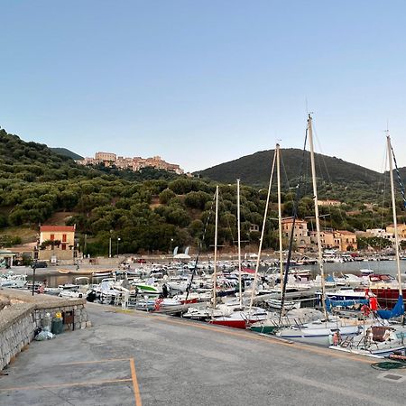 Villa Medioevo Mare Pisciotta Esterno foto